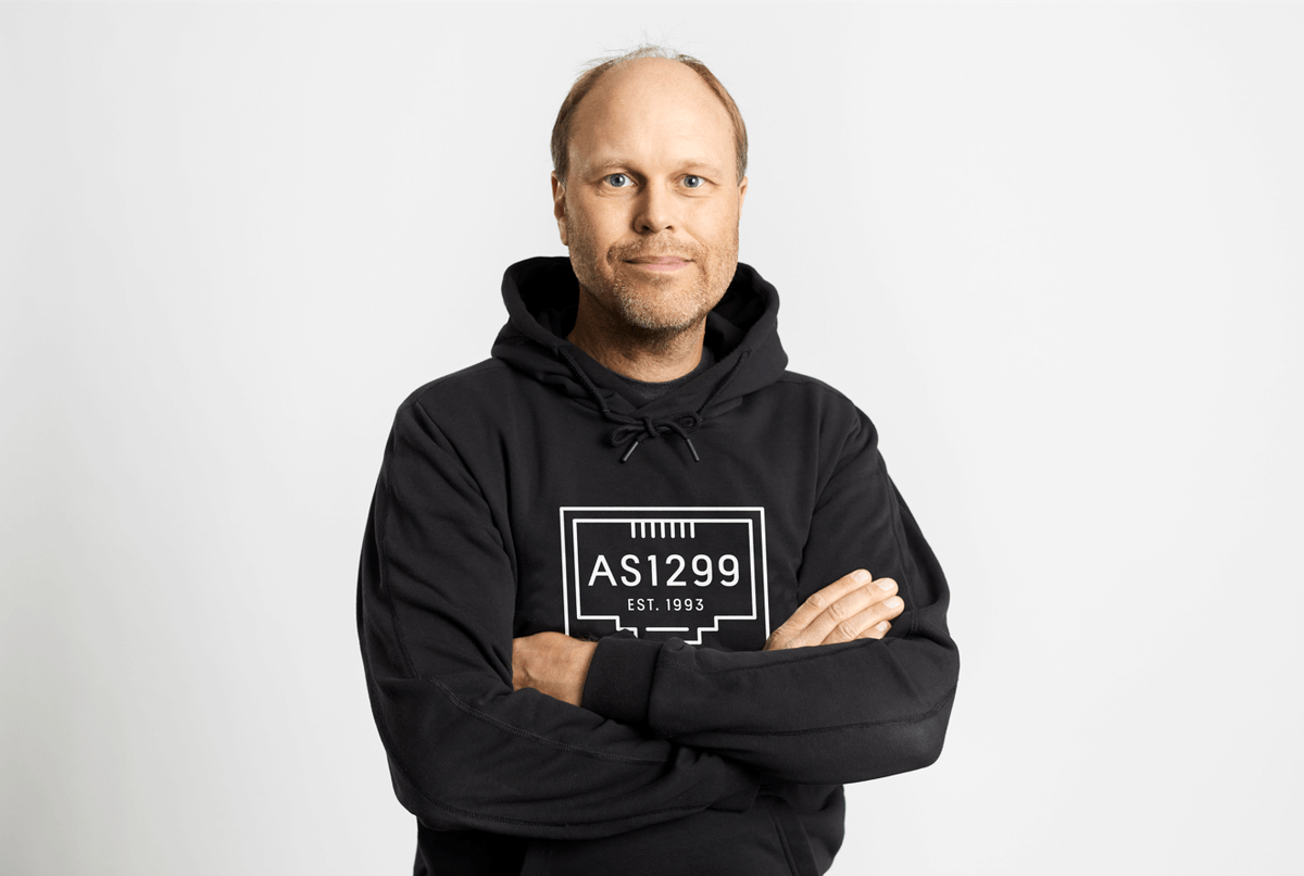 #AI, #PhysicalSecurity, and #OpticalInnovation - Arelion's Chief Evangelist, <a href="/MFridstrom/">Mattias Fridström</a> shares his top predictions for 2025 #networking trends with <a href="/vmblog/">VMblog</a>. 

Read here 👉 vmblog.com/archive/2025/0…

#weatherproofing #dataprivacy #AItraffic #hollowcorefiber #MOFN #800G