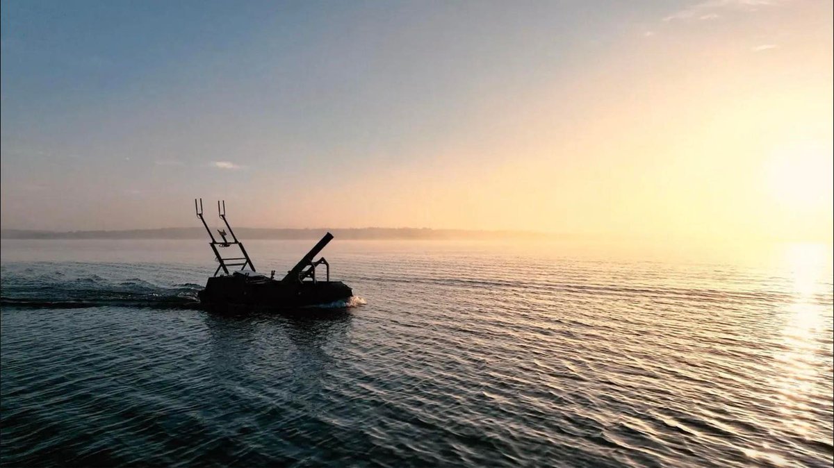 Forbes's tweet image. Military Drone Boat Startup Saronic In Talks To Raise $500 Million trib.al/QWbrXB5