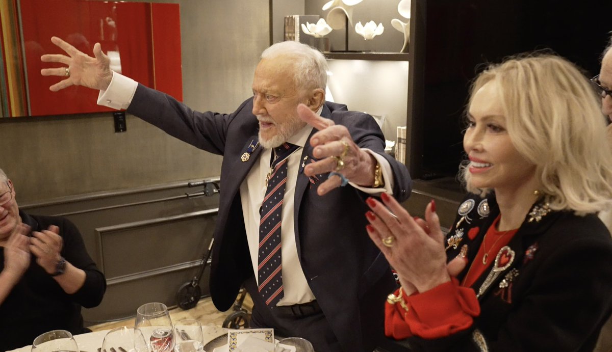 Dr. Buzz Aldrin tweet media