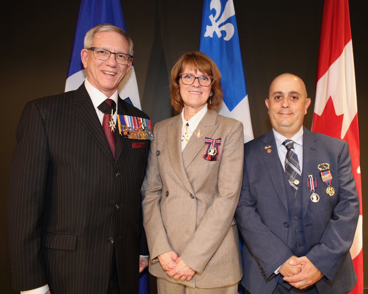 ✨ Cérémonie émouvante à l’UQO le 18 janv. 🎓🎉 Christophe Baldacchino, délégué adjoint du Souvenir français au Canada 🇨🇦, reçoit la Médaille du Couronnement du Roi Charles III 👑 pour son engagement envers la mémoire collective et les liens France-Canada 🌍🤝 Bravo Christophe
