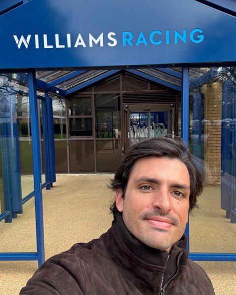 QuickStopF1's tweet image. A tale of two photos.