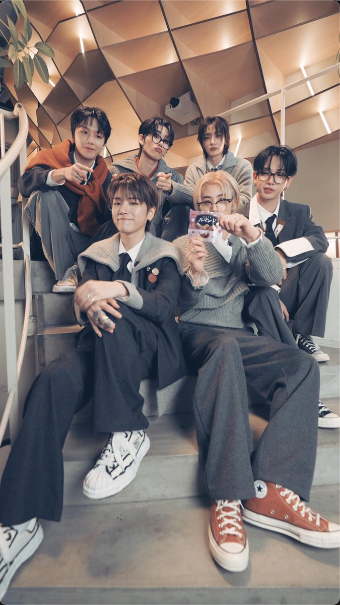 6人組ボーイグループ #BOYNEXTDOOR が日本のお菓子を食べ比べ🍫 一位に