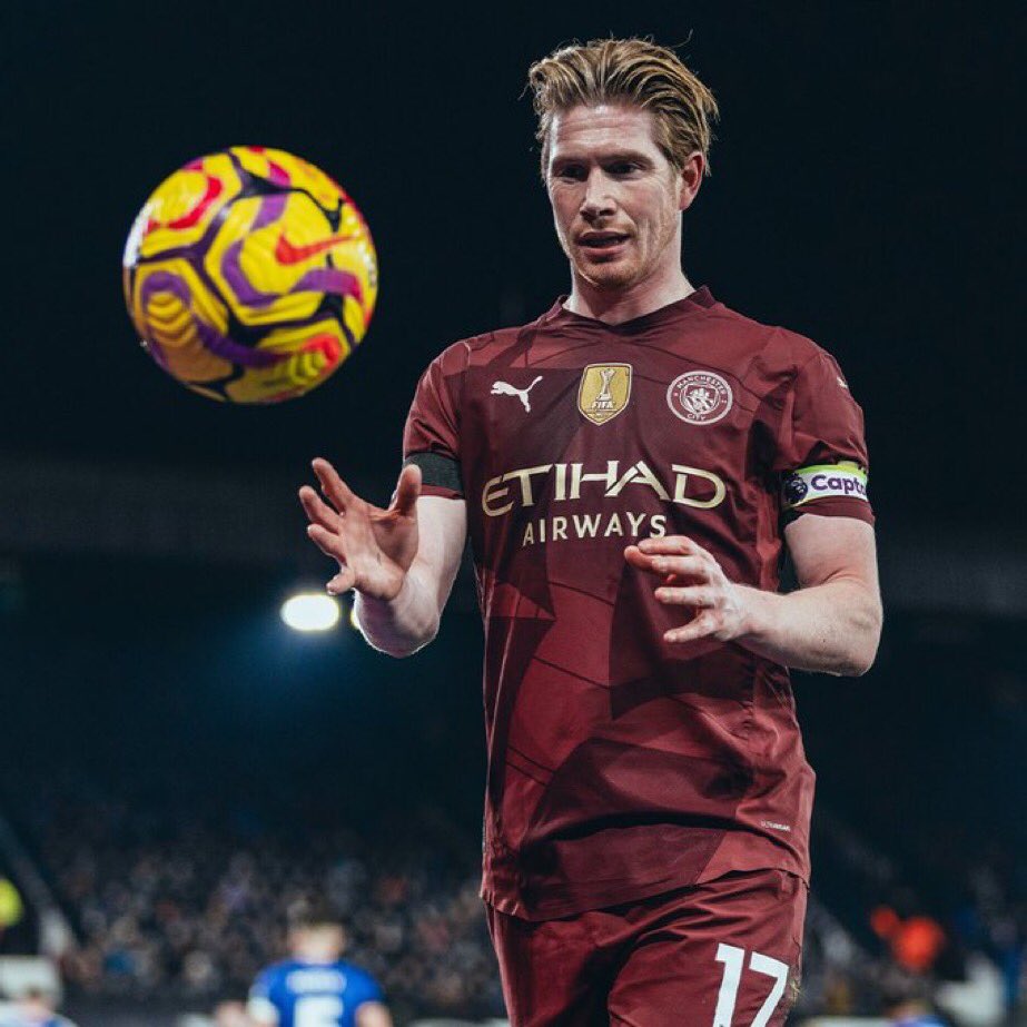 Good morning, How may I assist you?
<a href="/KevinDeBruyne/">Kevin De Bruyne</a> 
.
.
.
<a href="/PhilFoden/">Phil Foden</a> 
<a href="/ErlingHaaland/">Erling Haaland</a> 
<a href="/JeremyDoku/">Jeremy Doku</a>