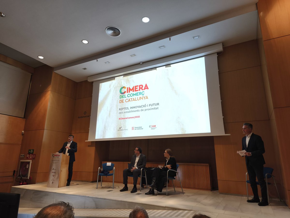 Gràcies per convidar-me i per organitzar un acte tan necessari @PIMEC

Comencem la 1ª Cimera del Comerç de Catalunya. En breu, anem a positivitzar el retail ☺️
#cimeracomerç2025