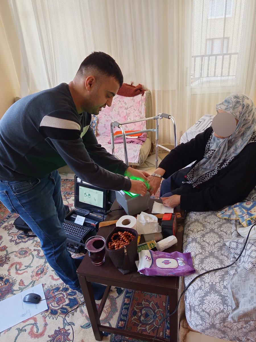 #AdresteNüfusHizmeti kapsamında Müdürlüğümüze gelemeyecek durumdaki kıymetli büyüklerimizin kimlik kartı başvurlarını ikametlerinde almaya devam ediyoruz. 

<a href="/TCNufus/">Nüfus ve Vatandaşlık İşleri Genel Müdürlüğü</a> 
<a href="/Yunus__ATAMAN/">Yunus ATAMAN</a> 
<a href="/yenisehirkaym21/">Diyarbakır-T.C.Yenişehir Kaymakamlığı</a> 
<a href="/cagriavci_/">ÇAĞRI AVCI</a> 
<a href="/diyarbakir_nvi/">Diyarbakır İl Nüfus ve Vatandaşlık Müdürlüğü</a> 
#HayatınızınHerAnında