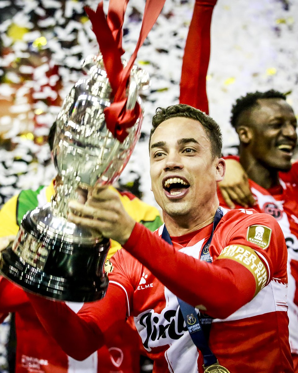 ligaprimefutsal's tweet photo. 🏆🏆 @JimbeeCartagena es el (𝑏𝑖)𝒓𝒆𝒚 de la #SupercopaLNFS
#LNFS #LigaFutsalProfesional https://t.co/hO1Eul7P29