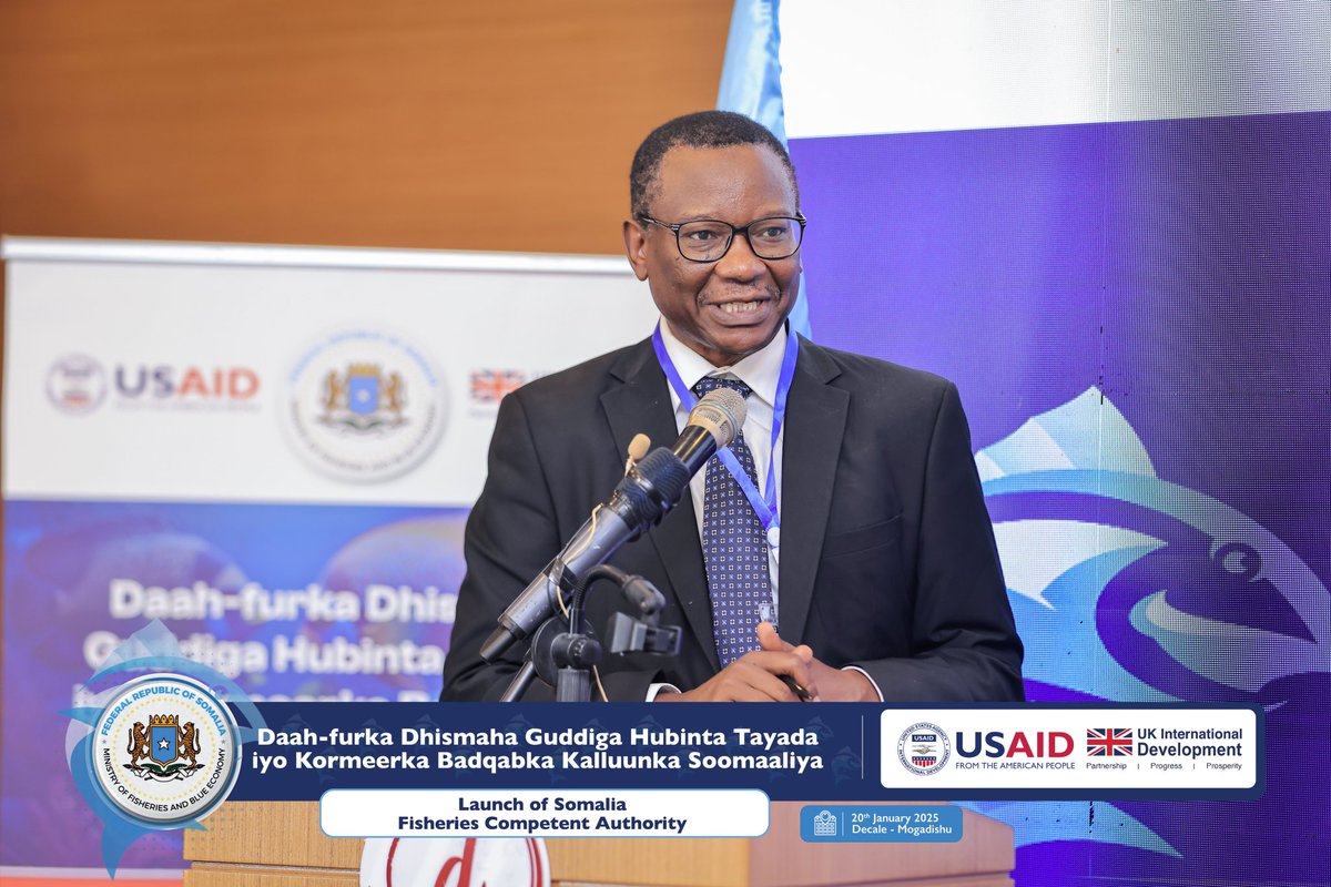 Shucayb_Shekeye's tweet photo. Dr. Robert Mwadime, Chief of Party for the IRiS Program,  underscored the importance of the Fisheries CA, he highlighted the critical role of collaboration with @MFBESomalia in advancing Somalia’s fisheries sector.

#SomaliaFisheries #BlueEconomy #IRiSProgram #SustainableGrowth https://t.co/TY83xByPHg