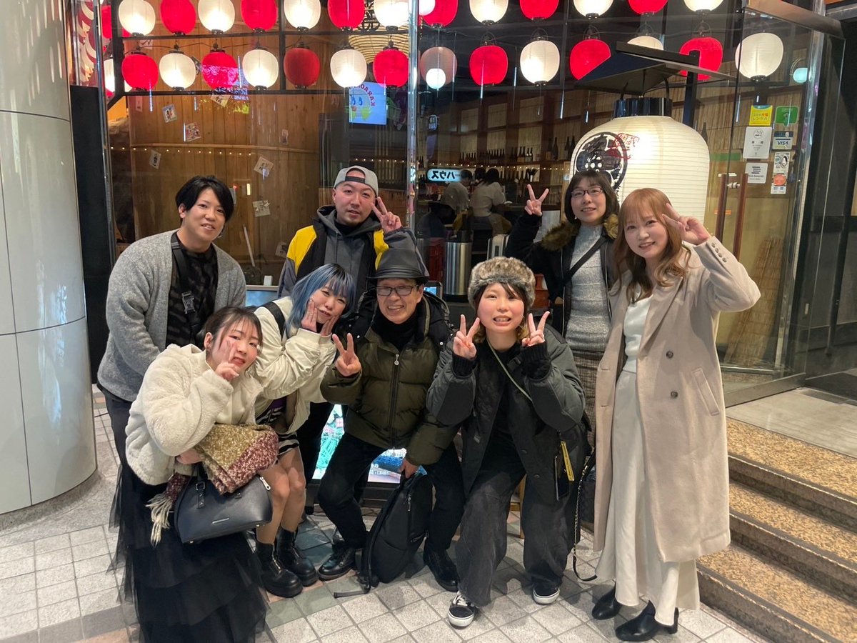 ship_space's tweet photo. 日曜日に15年ぶりにイラスト2期生達のプチ同窓会で15年前に一気にワープ
とても楽しいひと時をありがとう。
変わらずみんな元気で何よりでした。
都合がつかなかった人達は会えなくて残念でしたが次回もあるらしいので会えるのを楽しみにしています。 https://t.co/Ym8CGZMxdT