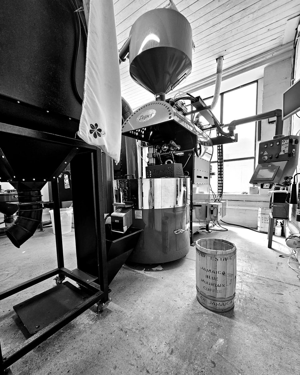 WRRoasters's tweet image. 😅 Wow! What a week! You&apos;ve earned the weekend, Colonel Toaster! 🫡

#coffee #coffeelife #coffeetime #coffeelover #coffeelovers  #coffeeroast #coffeeroaster #coffeeroastermachine #coffeeroastingmachine #halifax #business #yorkshire #calderdale