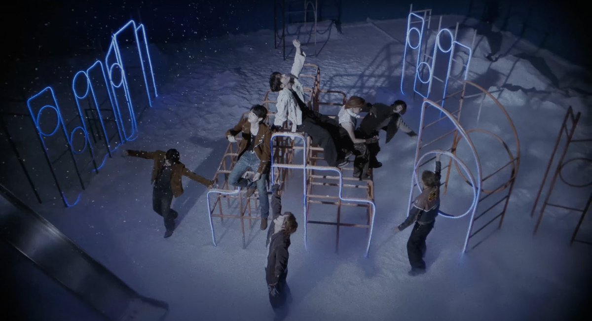 inquirerdotnet's tweet photo. WELCOME BACK, BOYS! ❄

LOOK: Internationally acclaimed South Korean supergroup GOT7 (@GOT7Official) drops the music video to "Python," the lead track of its newest mini-album, "Winter Heptagon." | @dnvrdelrosario 

• Watch the MV here: https://t.co/tjr0wIaN9l   

Stay updated on #GOT7 and more at https://t.co/ekqey0CkGU.

#WINTER_HEPTAGON #GOT7_WINTER_HEPTAGON