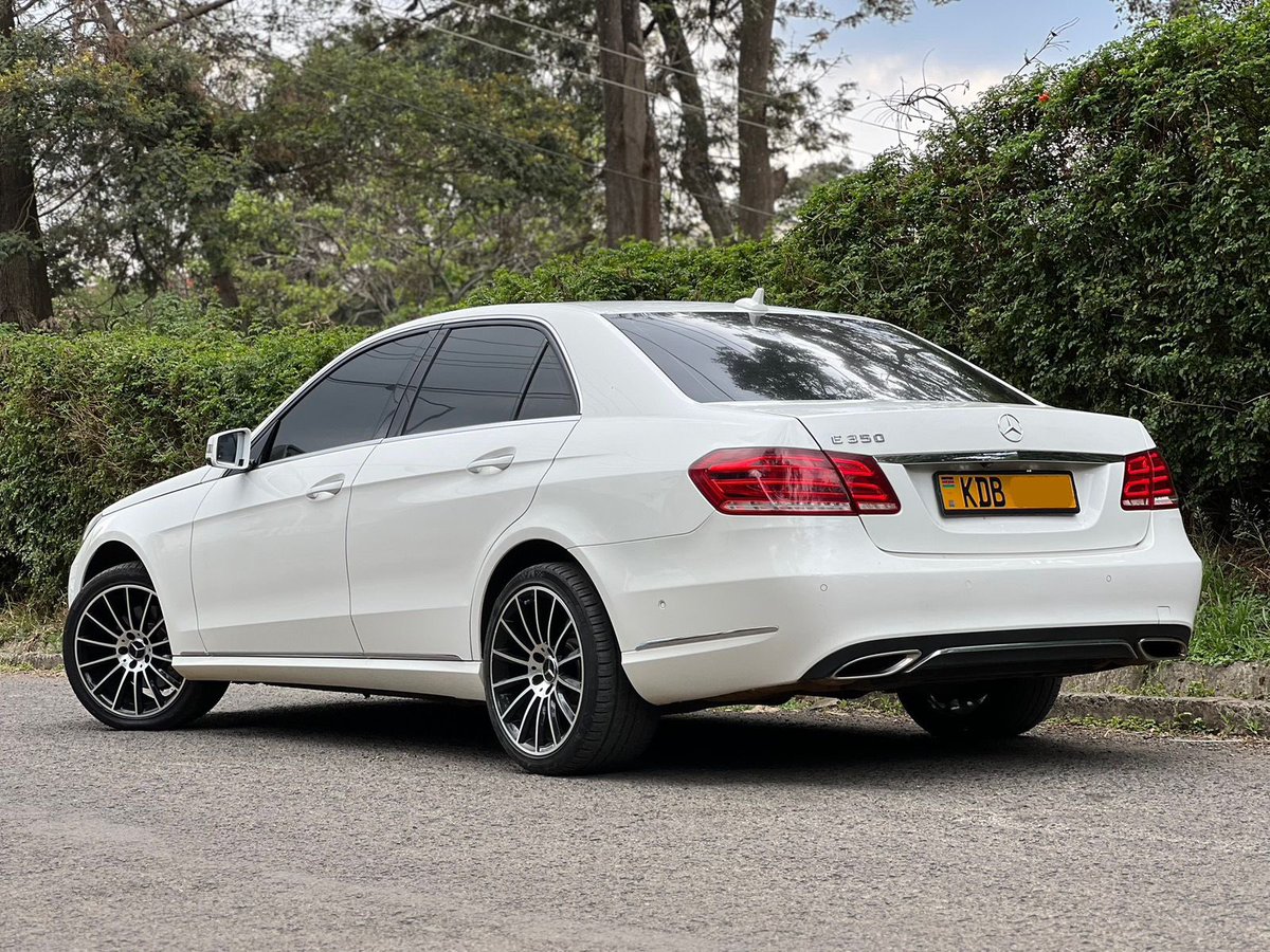 Autopedia_Inc's tweet photo. Mercedes Benz E350
White
Year 2013

▪ 3500cc Petrol V6 Engine
▪ Automatic transmission 
▪ Black Leather Seats
▪️ Back Camera
▪️ Premium Sound System 
▪️ Steering wheel control 
▪️ Cruise Controls 
▪️ Parking Sensors 

NOW ONLY KSH 3.2 M

We directly Import

Call 0736355555 https://t.co/Mht4HuYNaW
