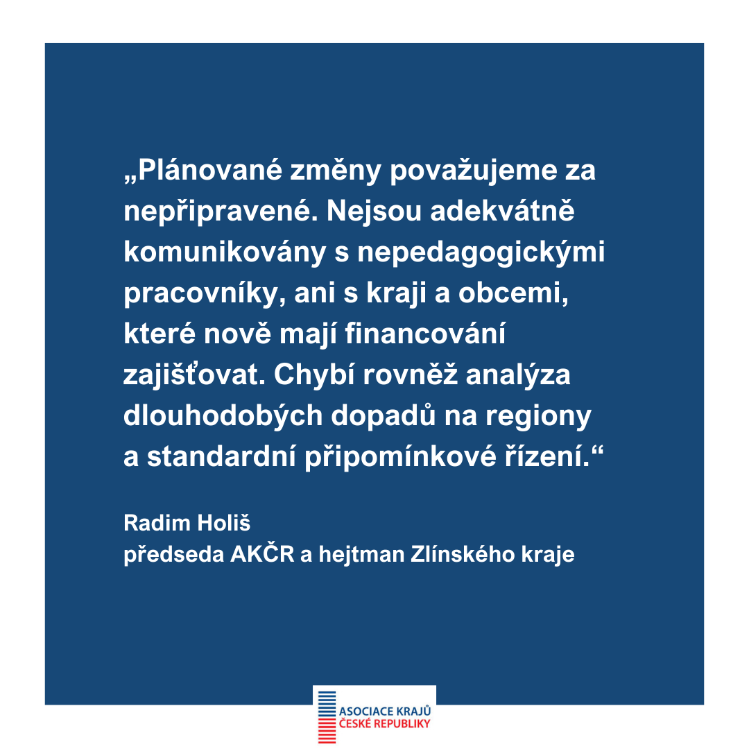 Asociace krajů České republiky (@asociacekraju) on Twitter photo Asociace krajů ve spolupráci s <a href="/obcetweetuji/">Sdružení místních samospráv ČR</a> a <a href="/SMOCR_CZ/">Svaz měst a obcí ČR</a> žádá vládu o zastavení procesu převodu financování nepedagogických pracovníků. V dnešním prohlášení, adresovaném <a href="/P_Fiala/">Petr Fiala</a>, apelují na předložení důkladných analýz a zahájení jednání za účasti všech dotčených stran. Asociace krajů ve spolupráci s <a href="/obcetweetuji/">Sdružení místních samospráv ČR</a> a <a href="/SMOCR_CZ/">Svaz měst a obcí ČR</a> žádá vládu o zastavení procesu převodu financování nepedagogických pracovníků. V dnešním prohlášení, adresovaném <a href="/P_Fiala/">Petr Fiala</a>, apelují na předložení důkladných analýz a zahájení jednání za účasti všech dotčených stran.