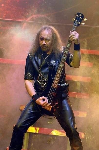 Happy birthday Ian Hill.
20/01/1952 🎂🍾
#HappyBirthday #IanHill #JudasPriest