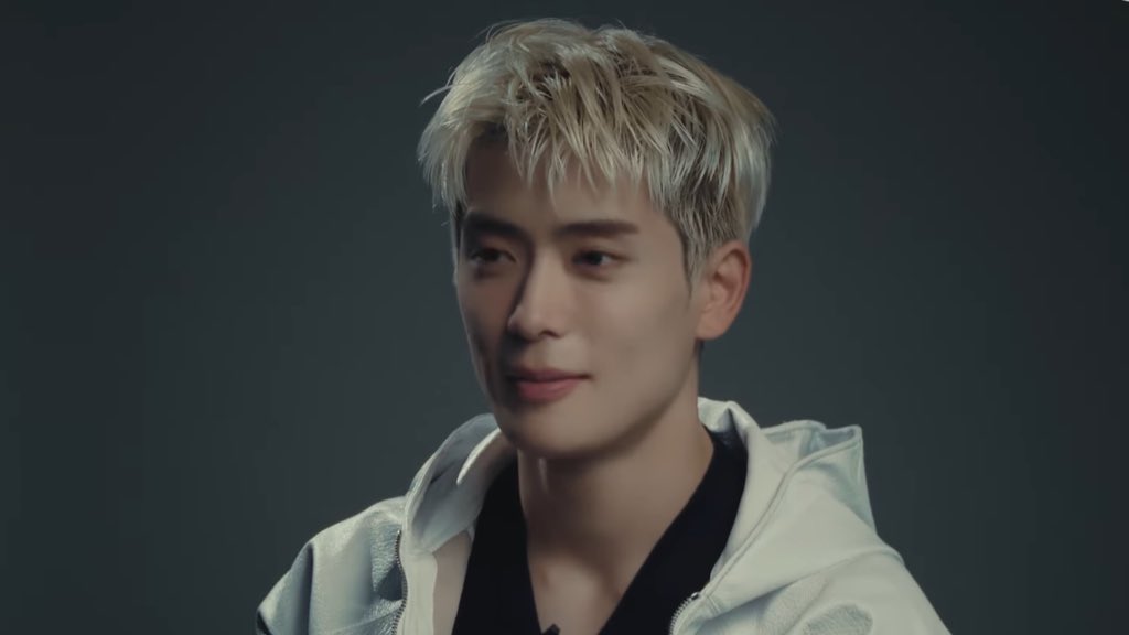 hourly jaehyun tweet media