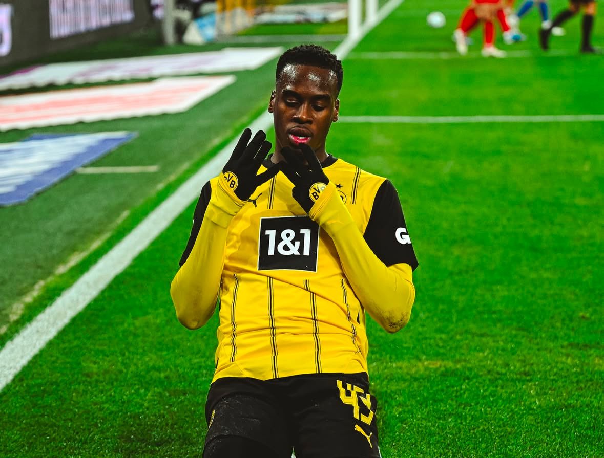 Jamie Bynoe-Gittens Đại Diện Mới Cho Tấn Công Dortmund – Thế Hệ Vàng Jamie Bynoe-Gittens Đại Diện Mới Cho Tấn Công Dortmund – Thế Hệ Vàng