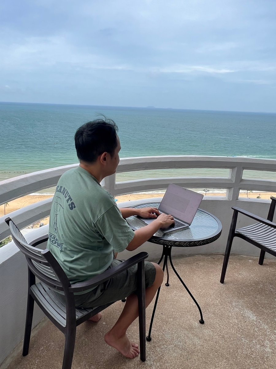 winviboolvoraku's tweet image. Great businesses are built on a foundation of honesty, integrity, and a deep commitment to delivering value.

#AIforEcommerce #SellOnline #ProductOptimization #OnlineBusinessTip #WorkFromAnywhere #DigitalEntrepreneur #KeywordOptimization #EtsySuccess #SEOforSellers #EcommerceTool