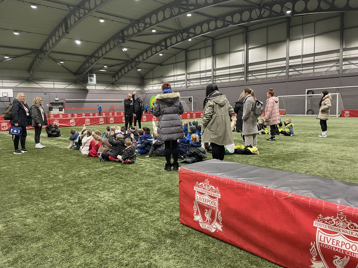 TheEPortSSP's tweet image. Part 1 of our @YouthSportTrust #positiveexperiences @LFCAcademy_ with 60 year 1 children #physicalliteracy #fun #opportunities