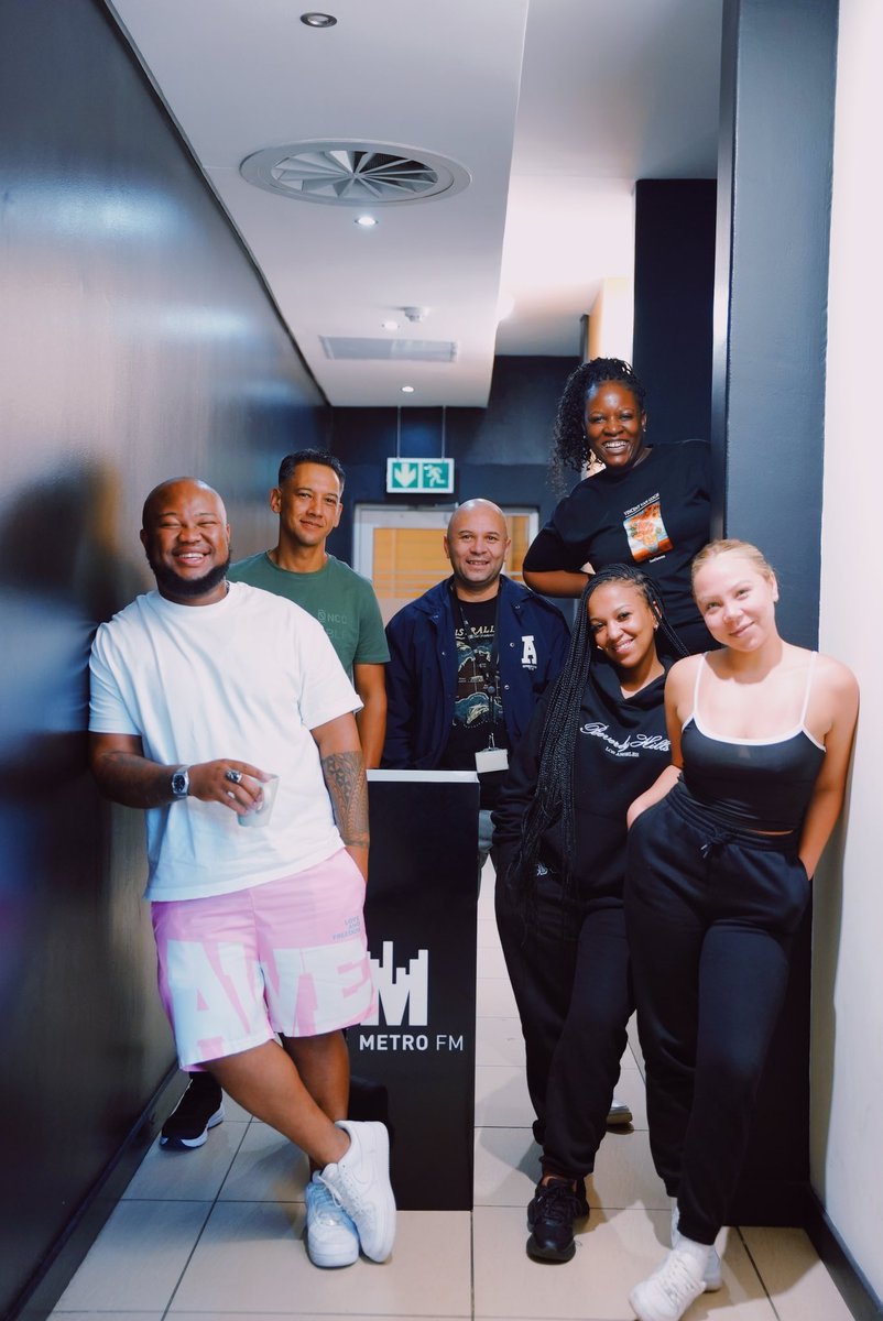 SabbyTheDJ's tweet photo. 🚨🚨 It’s officially #January and that means we are back on the road. It’s the #MetroFMSchoolTour with #BestMornings and we are coming to a school near you.
Follow @metrofmsa for all updates. #BestKids 2025 starts this Tuesday, 21 Jan at NorthCliff Primary School In #Johannesburg.
See you there 📚✏️🚸
