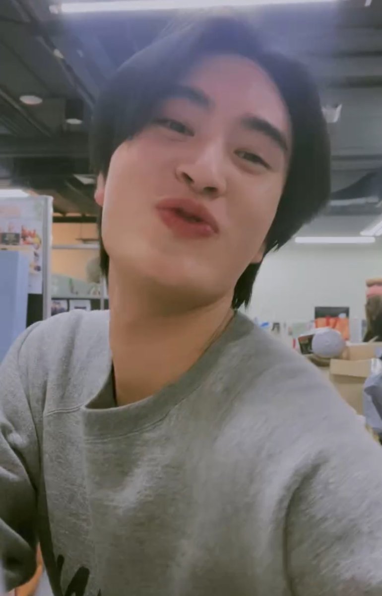 จริตเต็มร้อยยัยนี่ใส่มาร้อยห้าสิบ บิดเกินกำหนดบิดหมดไม่สนใคร 🎀💖💞🌸💕💝🩰👛🩷