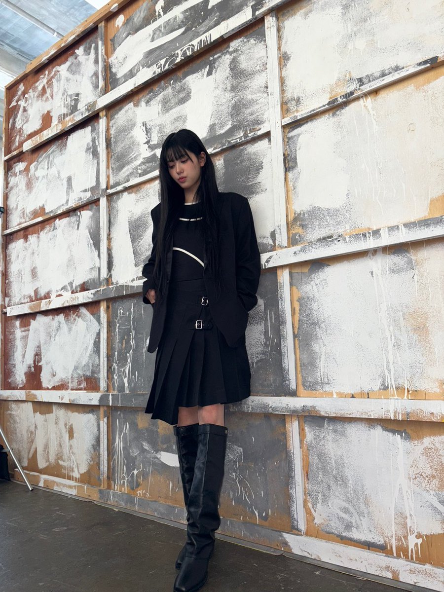 izna_offcl's tweet image. [izME📮]

🖤🖤🖤

#izna #이즈나
#KOKO #코코