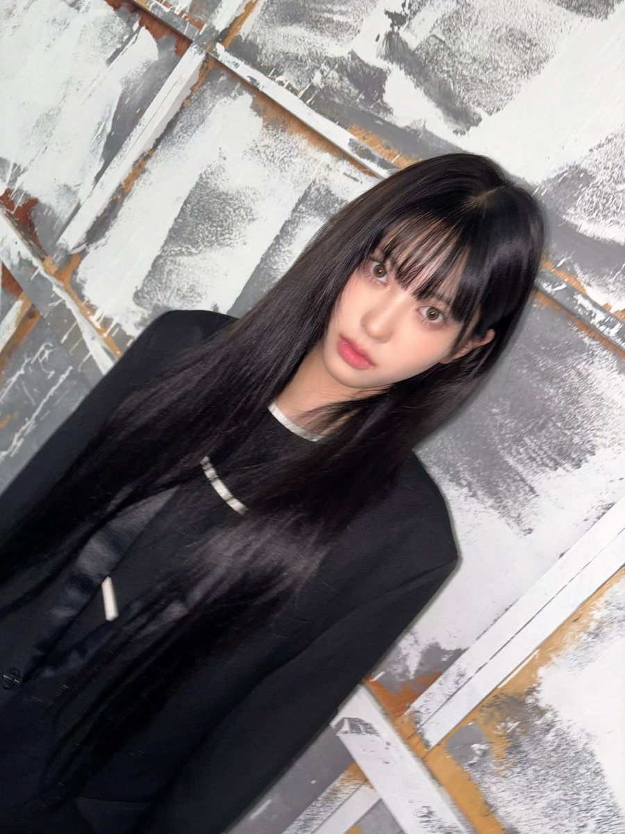 izna_offcl's tweet image. [izME📮]

🖤🖤🖤

#izna #이즈나
#KOKO #코코