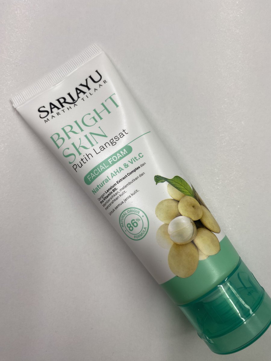 ustadsehun's tweet photo. *USTADSEHUN PRELOVED*
Hallo guys, aku mau preloved skincare aku lagi ya. Hehe izin share. Bagi kalian yang minat bisa langsung CO di toko aku. Aku share linknya di slide selanjutnya yaaw
#preloved #prelove #prelovedskincare #skincaremurah #elformula #azarine #sariayu https://t.co/JL0894QZEy