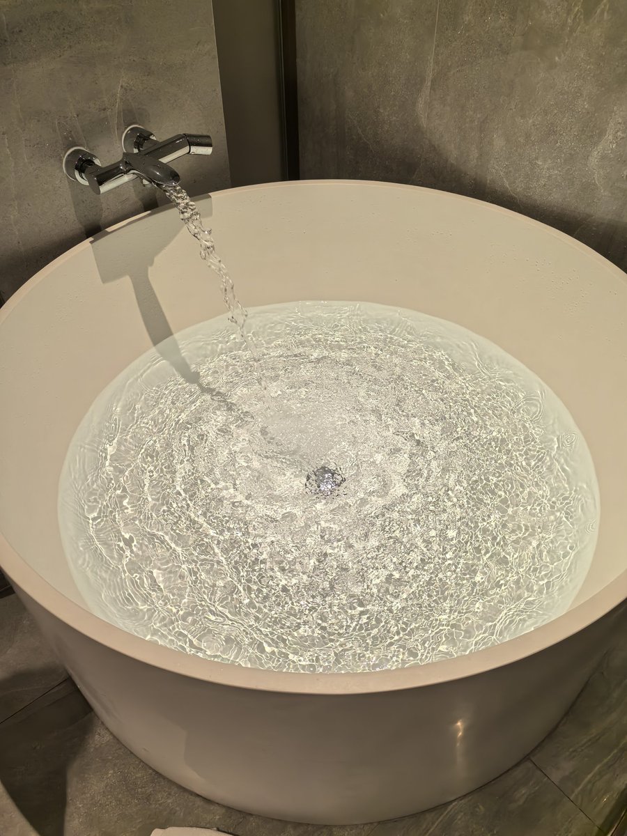 这大池子，提前给骚货放水