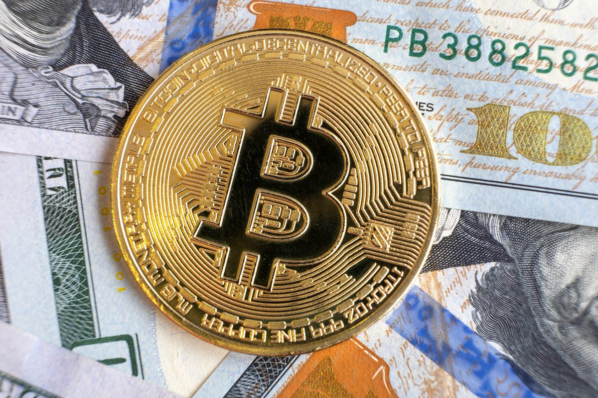 I'm a technical analyst trying to be unbiased. As I pointed out last year, Bitcoin broke out versus gold, and it's doing it again. Those are simple facts. I rarely discuss  narratives (for good reason), but I just can't get my head around this, maybe you can help...
I hear lots