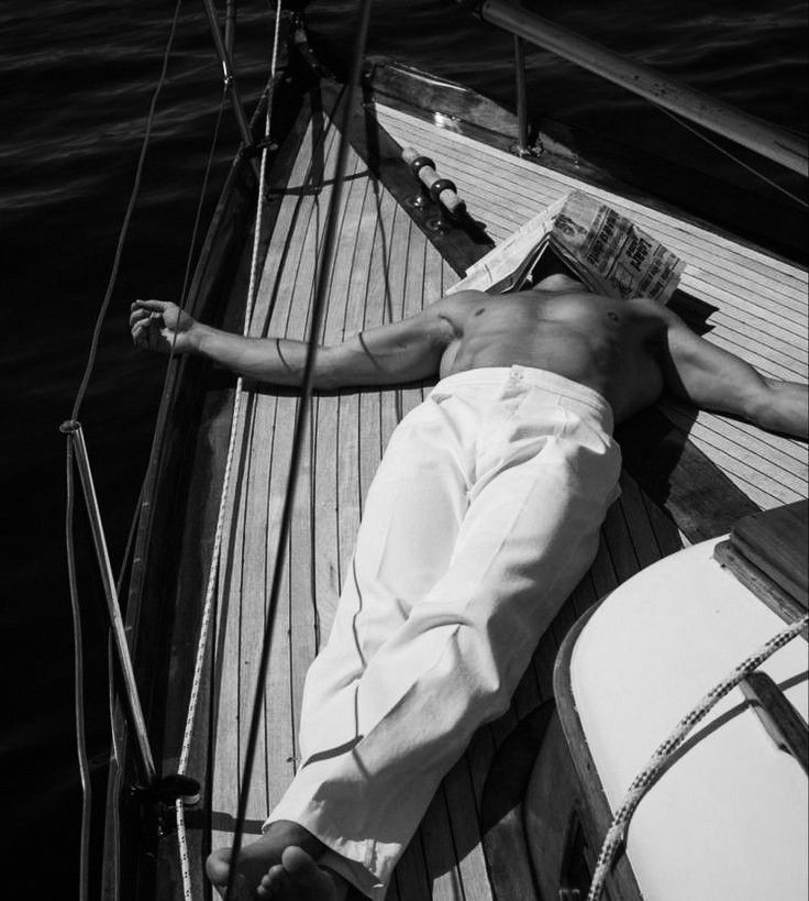 JackKrucial's tweet image. Cardio: 
- Martial Arts
- Swimming
- Jogging 
- Hiking

Weight Room: 
- Strength 
- Hypertrophy 
- Power 
- Mobility / Flexibility 

The entire point of physical training is to be prepared at all times. 

Whether that's skiing, playing with your kids or having a scrap in…