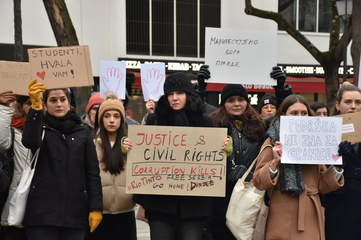 Courrier des Balkans tweet media