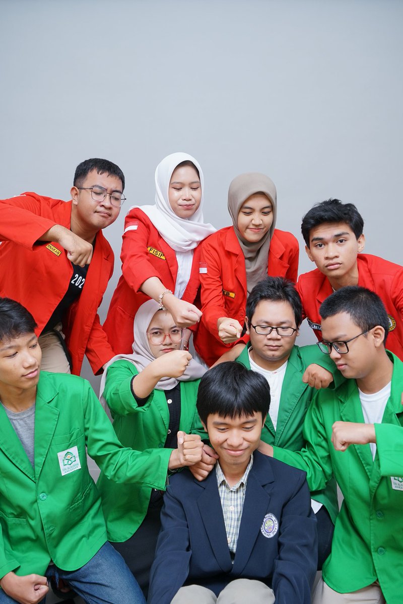 youcup22's tweet photo. Siapa suruh jauh kuliah https://t.co/Zfbd720l4f