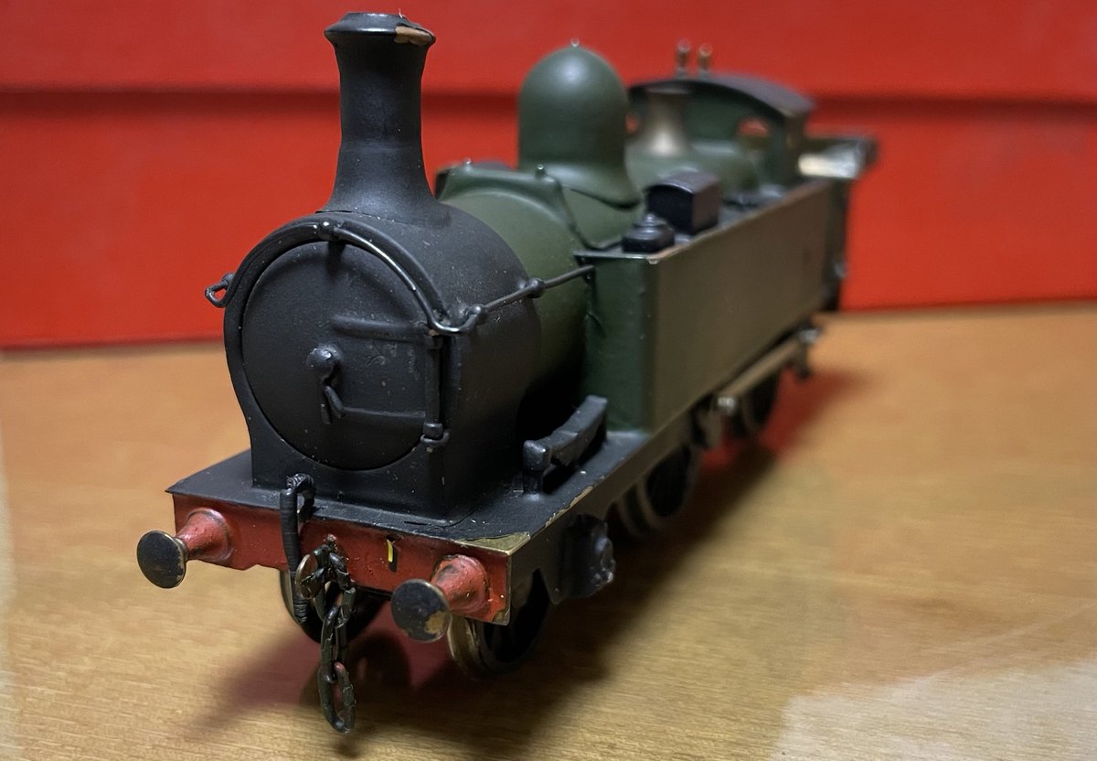 ne_open_close's tweet image. GWR No.1を入手!
Deanが何台か製造した試作機の成れの果て 製造当初は4-4-0だったけどすぐにこの姿に改造された様子
GWR最初の機関車というわけではないけど、GWRの1号機を増車できてBig4以前GWR厨としてはとても嬉しい…