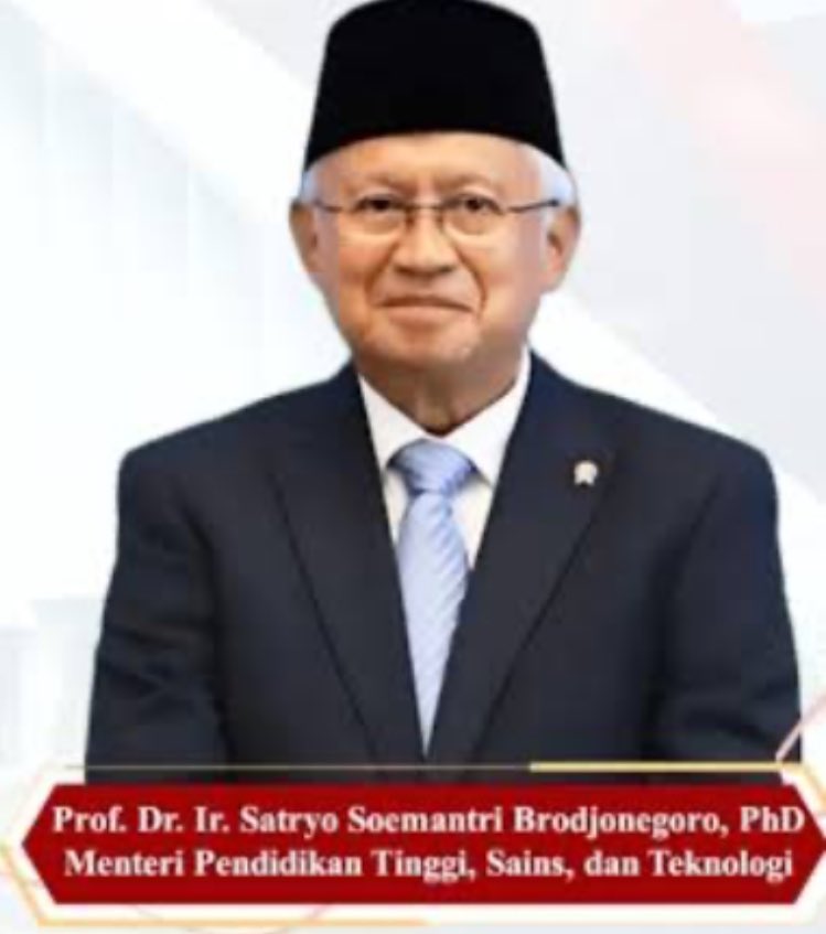 djavanizme's tweet photo. satryo soemantri brodjonegoro, menteri tua bau tanah yg temperamental

Namanya Jawa banget, udah ningrat banget, mungkin darah biru yg busuk jadinya bikin konslet otak si menteri tua ini. Bikin ASN demo minta mundur RI 25

Bagusnya namanya ganti Fir'aun biar pas sama kelakuan https://t.co/dgGpcJzCye