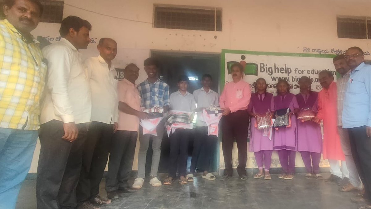 bighelp's tweet image. #Bighelp For #Education Presented the Civil Dresses tothe students at Z.P.high  School, Dachepalli vill &amp;amp; Mdl, Palnadu Dist of AP on 09th January 2025 as part of the #Sponsor-A-Child program.
More details
Our Website: bighelp.org