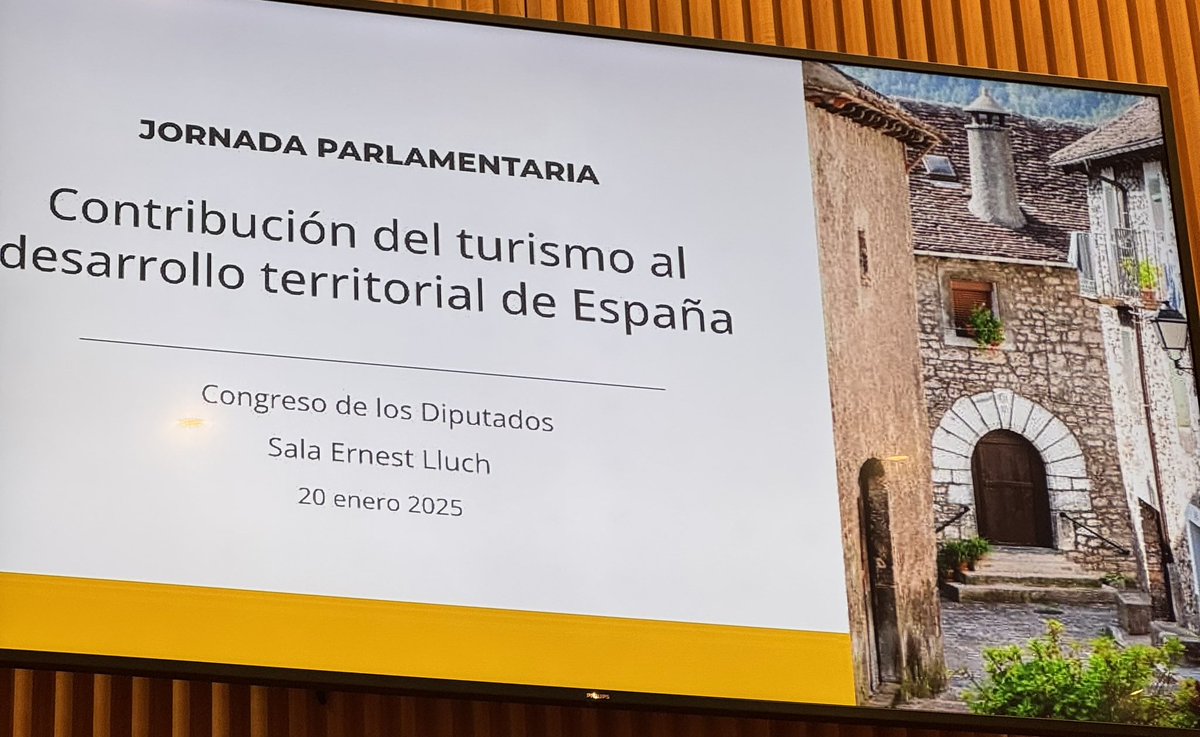 egallegoCEHE's tweet image. En presentación del estudio sobre la contribución del turismo al desarrollo territorial de España @Competur_ @CEHEhosteleria @CervecerosES @CEHATes @TurismoEspGob @Turespana_ @CEOE_ES
