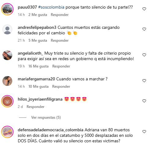 ElRepublicano09's tweet photo. La gente le tiene reventado a comentarios el Instagram a @AdrianaLucia por su repentino silencio ante las masacres en el gobierno del cambio, se le dañó el contador de muertos y no volvió a ofrecer conciertos con el SOSNosEstánMatando. La hipocresía de estos contratistas no tiene límites.