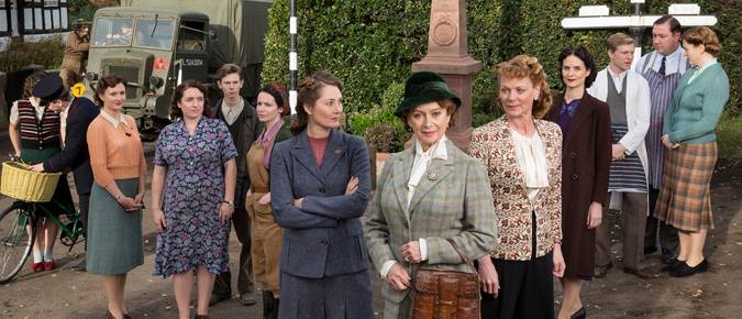 DebbieBlackma14's tweet photo. Thank you @dramachannel for showing #HomeFires on your channel finally. Such a great show ended far too early. I have been wanting to rewatch this for years https://t.co/7QMWSlzxJT