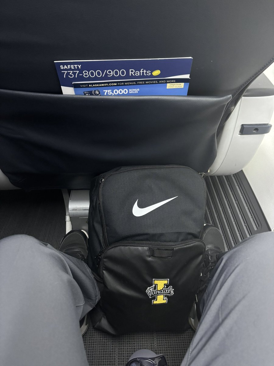 Thomas Ford Jr (@coachtford) on Twitter photo First Class to Boise‼️ 
Excited to get out on the road the next couple weeks. 
You know I gotta start building that fence around the state of Idaho💪🏾
#GoVandals #VzUp ✌🏾z⬆️ First Class to Boise‼️ 
Excited to get out on the road the next couple weeks. 
You know I gotta start building that fence around the state of Idaho💪🏾
#GoVandals #VzUp ✌🏾z⬆️