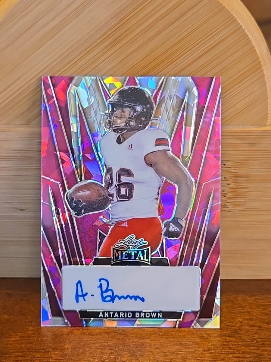 rdaex1's tweet image. Now let's find an @NIU_Football fan!

Antario Brown auto lot. (No not Antonio Brown)

$20 shipped. All super low #d because leaf.

#PackPRIDE @sports_sell @PCOregonDucks2 #TBBCrew #TBBReposts @ILOVECOLLECTIN1