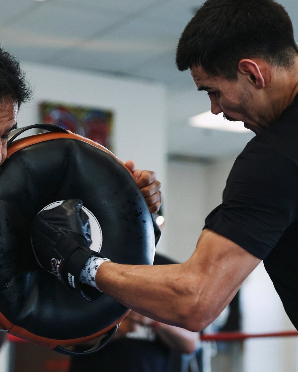 Headline 𝐫𝐞𝐚𝐝𝐲 once again <a href="/realdpacheco/">DP</a> 🔥

#PachecoNelson | Jan 25 | Live on DAZN