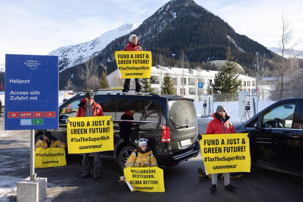🚨HAPPENING NOW: Greenpeace activists have blocked the entrance of #Davos heliport #WEF25 in a peaceful protest demanding governments to  #TaxTheSuperRich  ❌🚁👉 act.gp/taxthesuperrich