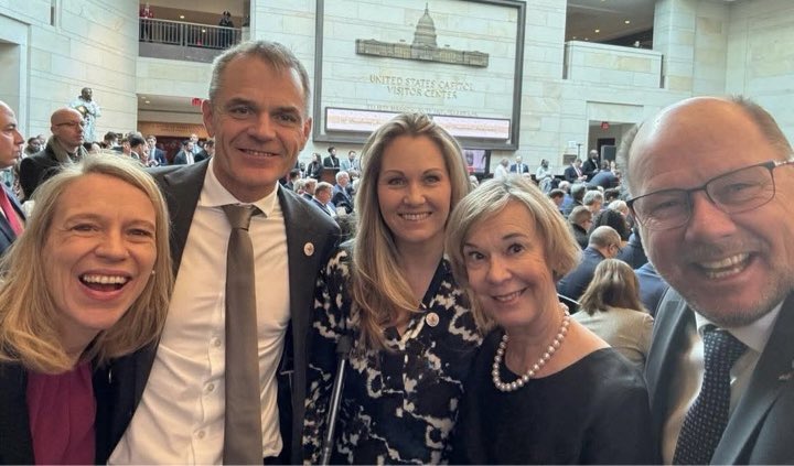 In a bit <a href="/realDonaldTrump/">Donald J. Trump</a> takes his oath of office in the Rotunda on Capitol Hill. Together with Nordic Ambassadors, I am proud to witness this day as the representative of the Kingdom of Denmark.

I look forward to constructive &amp; fruitful cooperation between 🇺🇸🇩🇰 in the years to