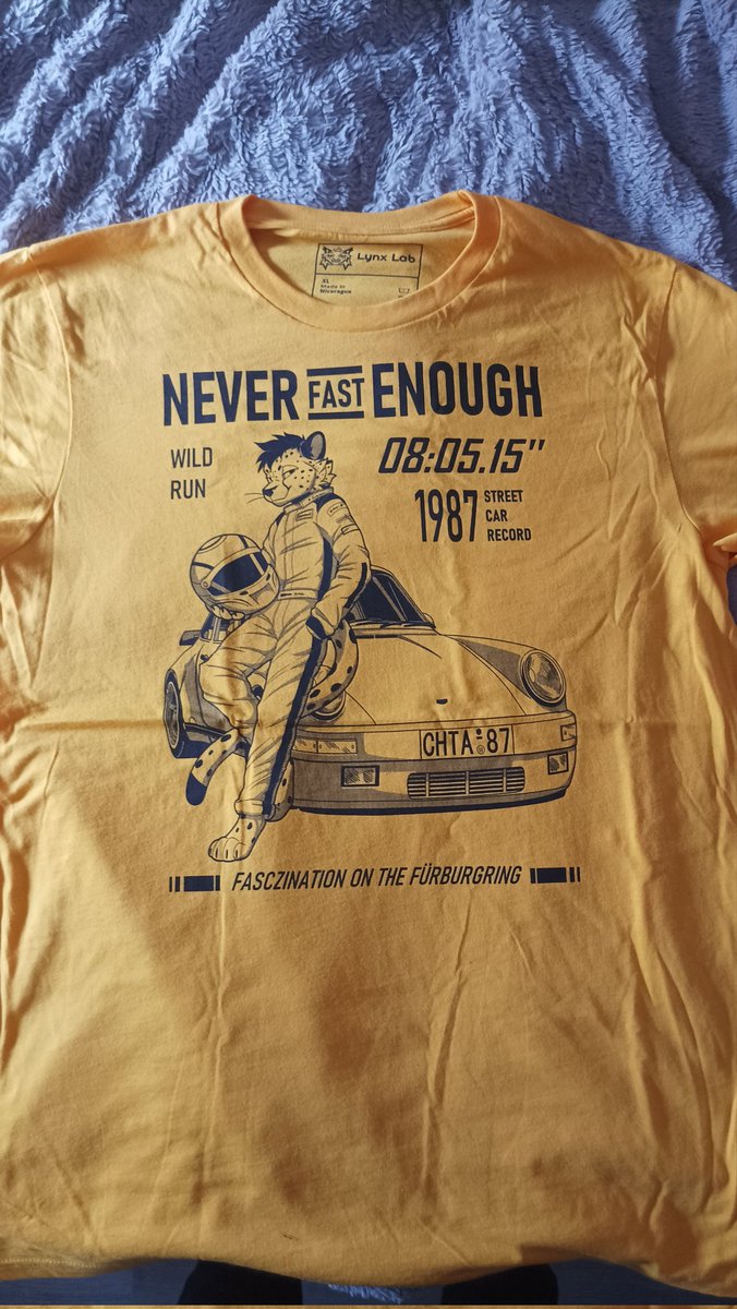 PeliTheGolden's tweet photo. Me ha llegado hoy  mi camiseta de @LynxLab_store, y está espectacular ✨🔥 https://t.co/CZXFaI14TT
