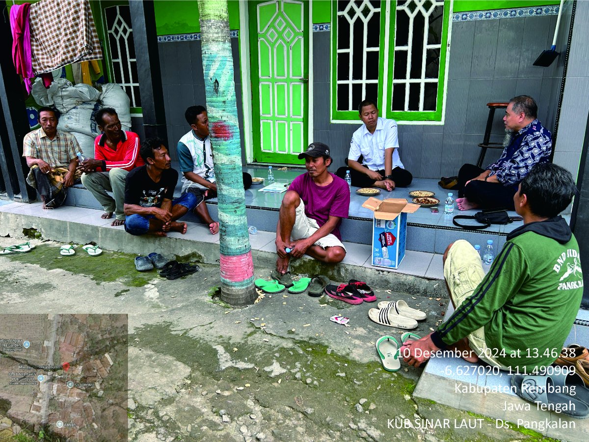 AdeHeryanto's tweet photo. Selasa, 10/12/2024 Luhkan Ade Novie Heryanto, S.Pi., https://t.co/yK6bMQDedu, melaksanakan kegiatan Fasilitasi Akses Informasi dan Teknologi KP ttg Pemanfaatan HP Adroid sebagai sumber informasi kenelayanan melalui aplikasi Nelayan Pintar dan BMKG di KUB SINAR LAUT Ds. Pangkalan https://t.co/vd7IPvyMpN