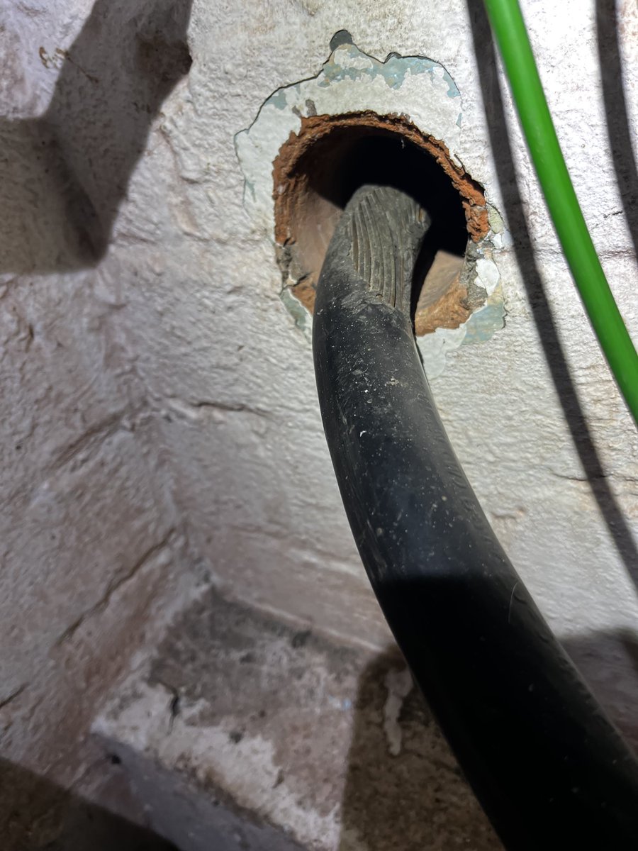 Dear sparks of X(twitter) This is the DNO incoming cable. Doing an EICR and found this do we think it’s worth reporting or not?? It will cause disruption to the business but I’m not even sure what to code it!!
