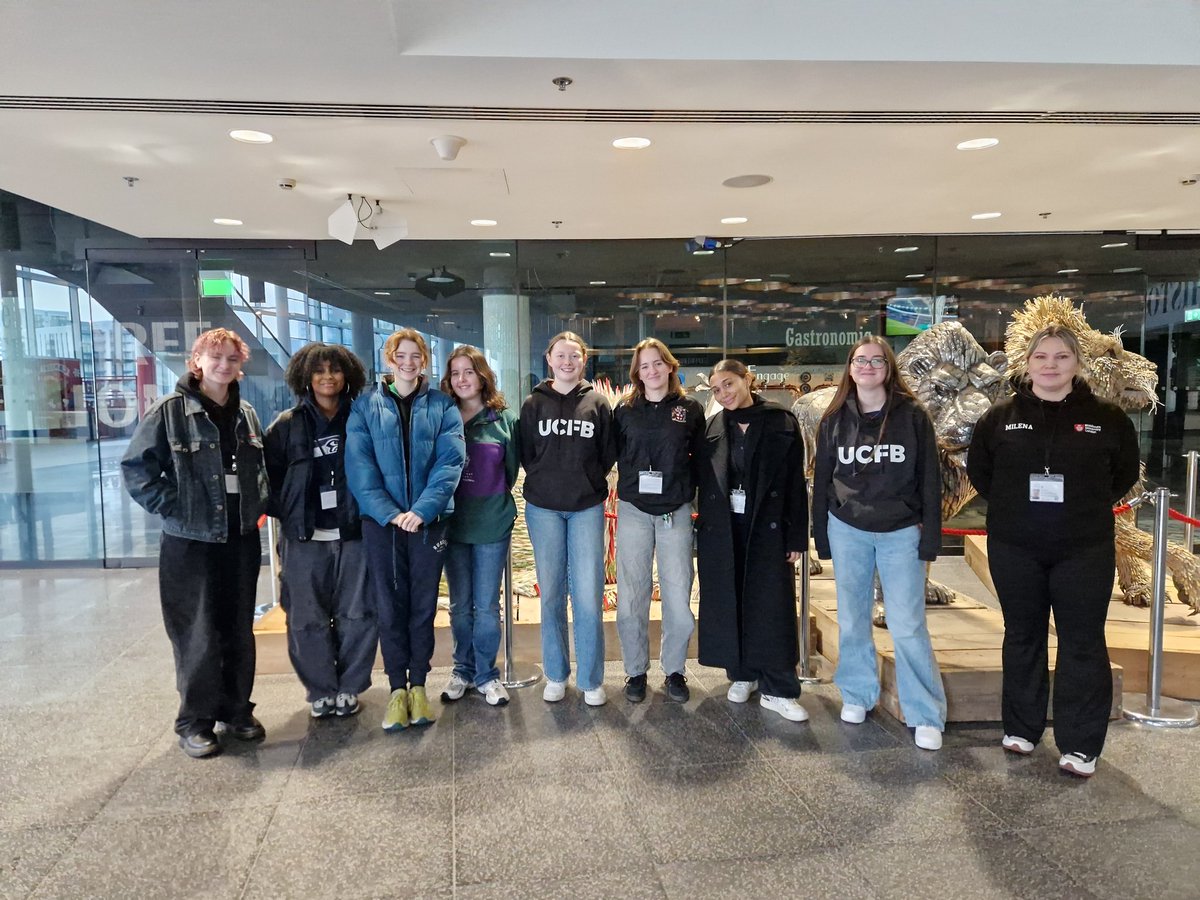 Samantha Brown tweet media