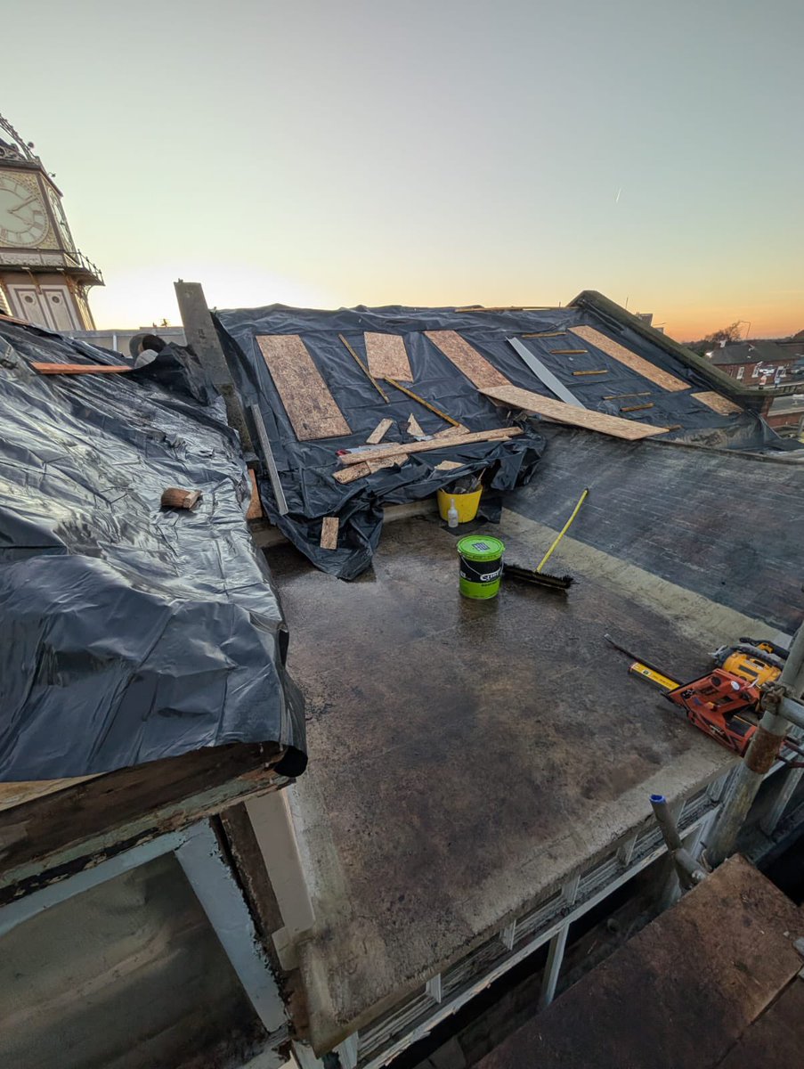 Louise and Benji were on-site last week at The Mermaid to review the initial strip-out and remedial works to the roof. This included reinstatement of the traditional stepped gutter, as well as restoration works to the roof deck #THClee #HeritageNORTH #NLHF #NELC