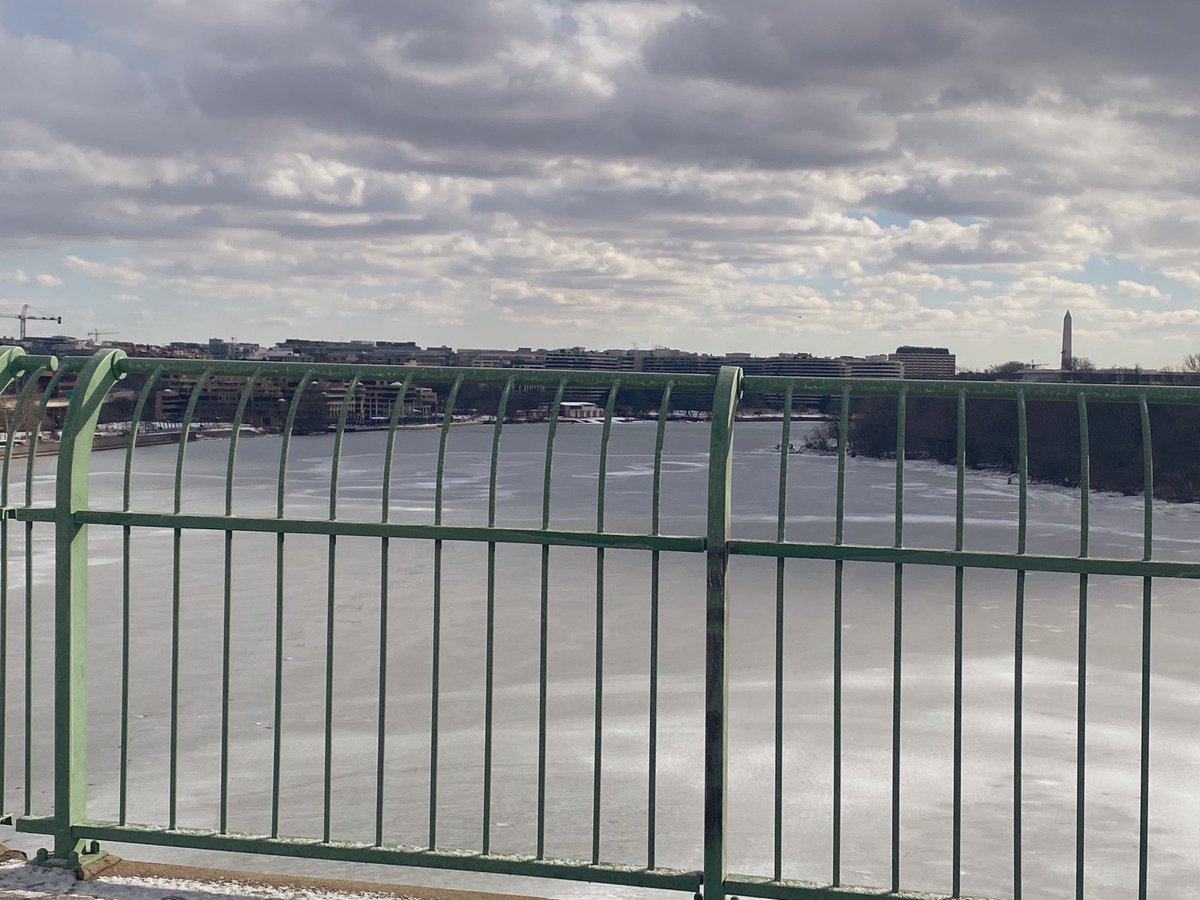 The Potomac River is frozen! I’m not seeing any open spots with water from near the Key Bridge anymore. The wind chill in DC is ridiculously cold today.