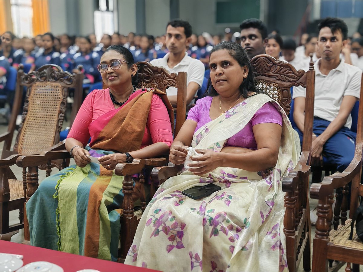 rncoe_official's tweet photo. 📚 Inspiring session on "The Role of a Teacher in Empowering Civil Society" by Mr. Mohamed Mahees at Ruwanpura NCoE (18/01/25). Kudos to PAFFREL &amp; Madam President Thakshila Jayamini! 

Read More: https://t.co/jILOVjqMIP

🌟 #Education #CivicEmpowerment https://t.co/7iShDgAFFZ