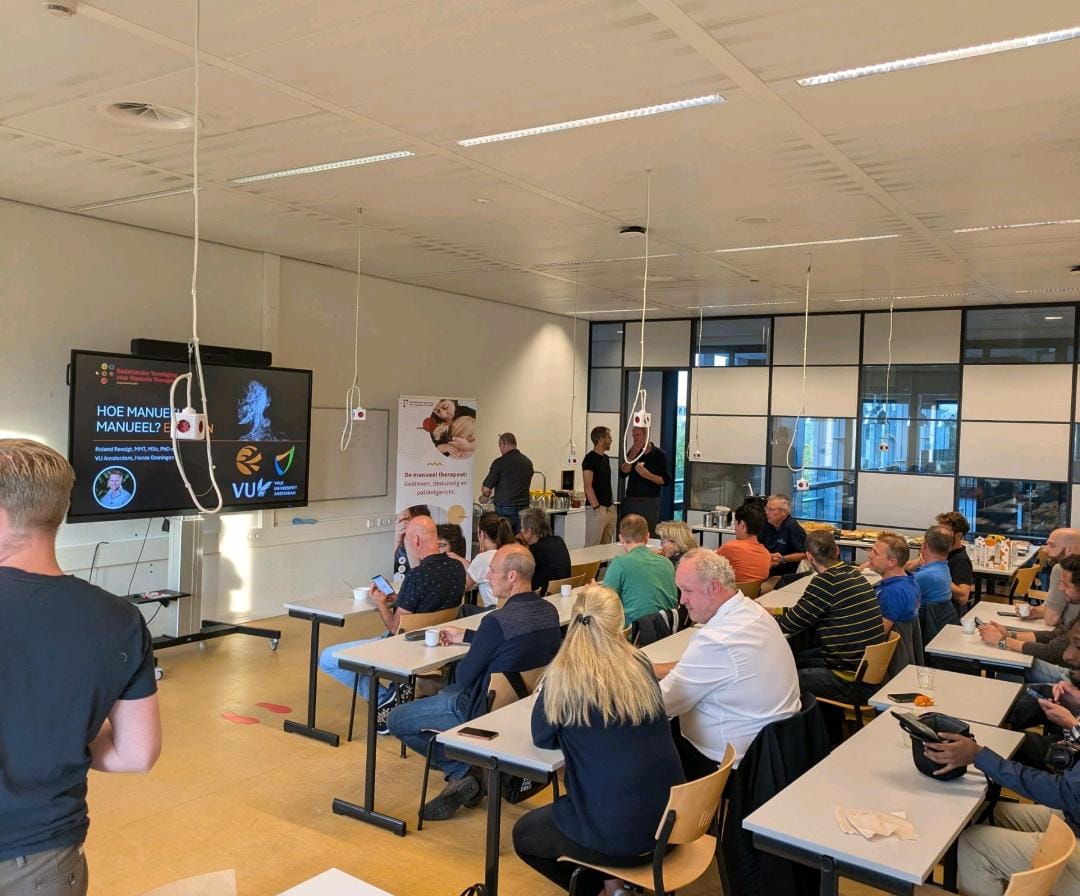 Een nieuwe <a href="/NVMT_NL/">NVMT</a> Kennislab aan de <a href="/zuyd/">Zuyd Hogeschool</a> met niemand minder dan <a href="/PWilgen/">Paul van Wilgen</a> en <a href="/RRReezigt/">Roland Reezigt</a> Geaccrediteerd voor 2 punten en de registratie is geopend. Meld je aan! ✍🏻👇🏻

mijn.kngf.nl/Scholingen/zoe…

Vrijdag 7 februari van 15.00-17.00 met aansluitend een borrel.